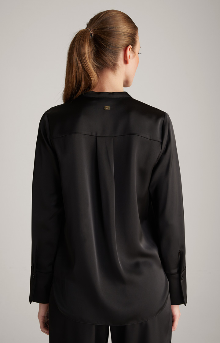 Satin-Bluse in Schwarz