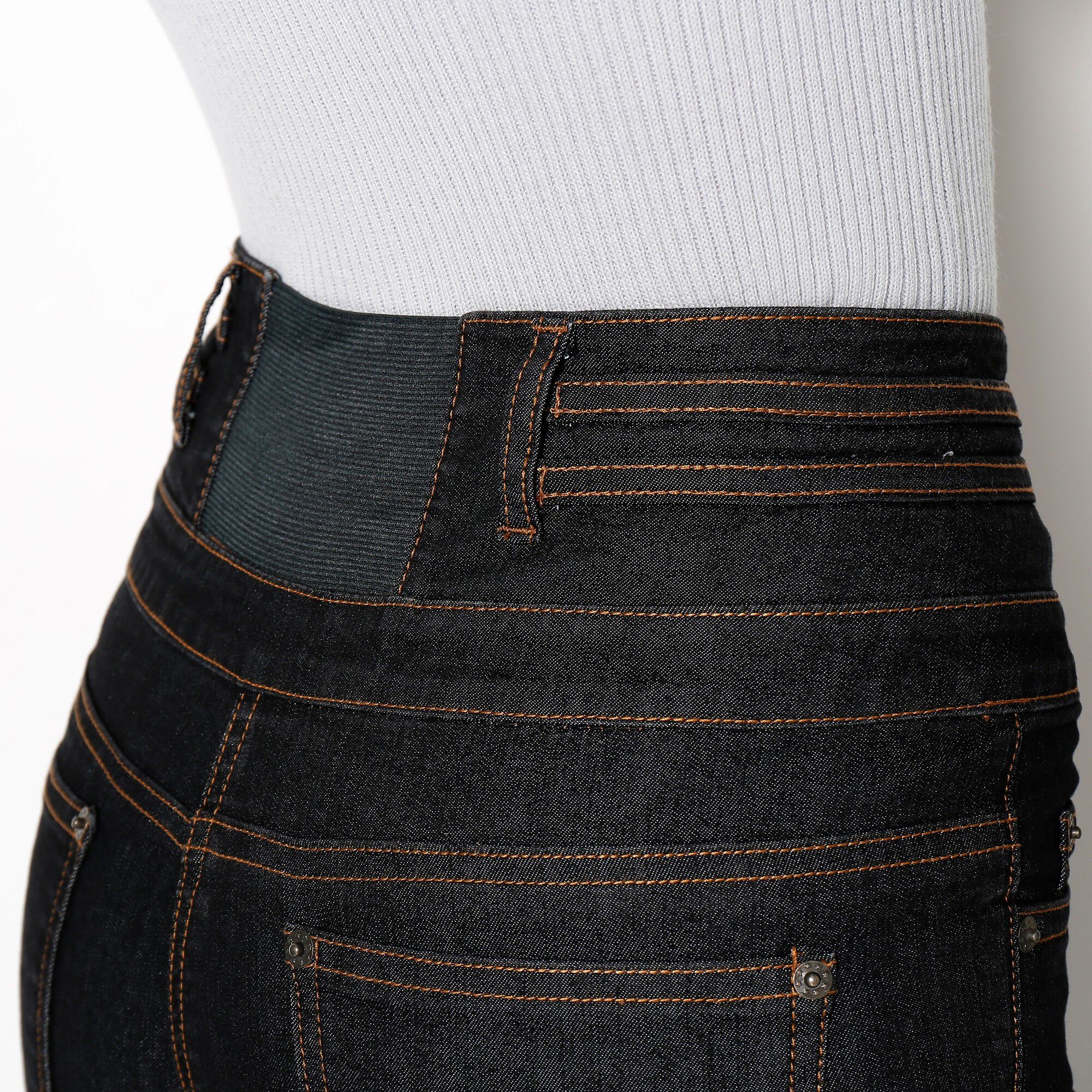Jean taille haute coupe bootcut entrej. 78 cm
