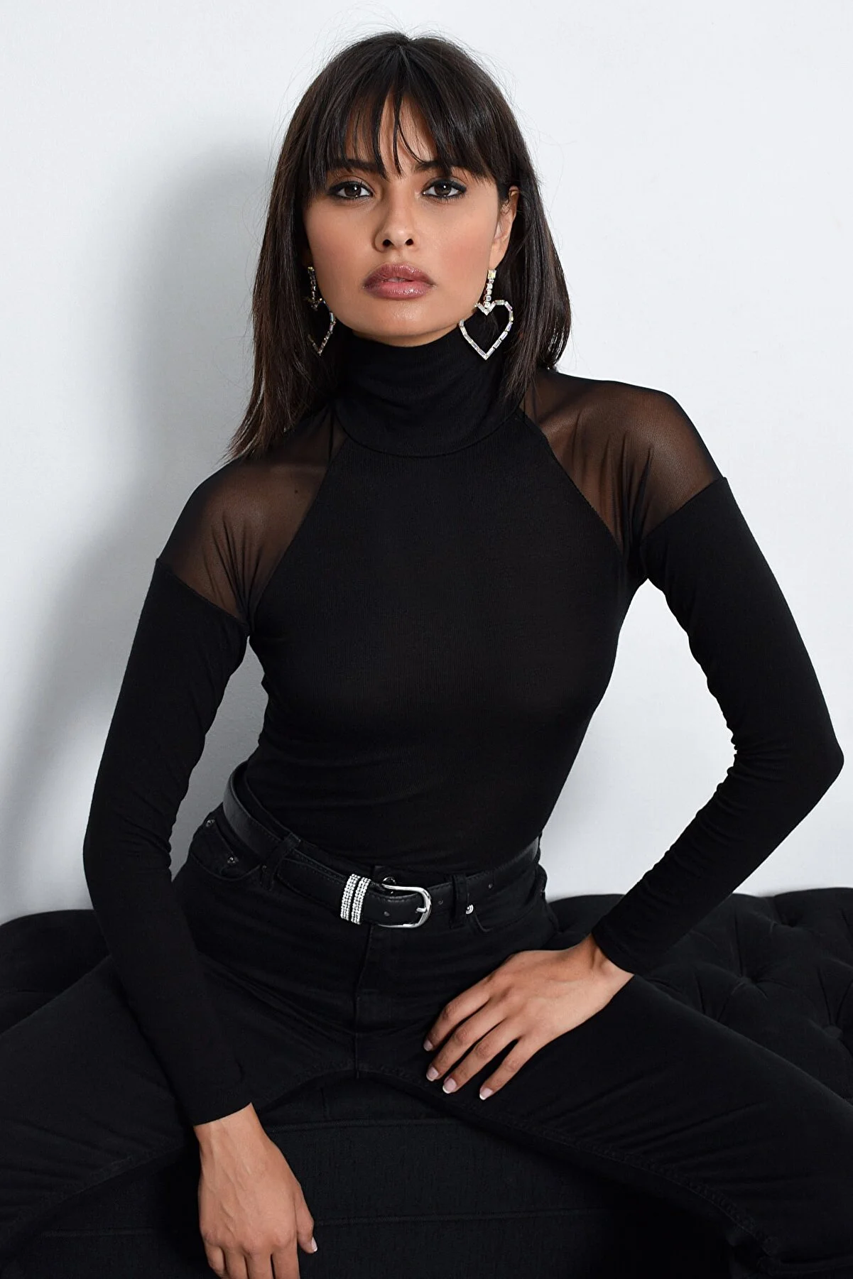 Cool & Sexy  Schwarze Tüllbluse für Damen mit Schultern TZ2075