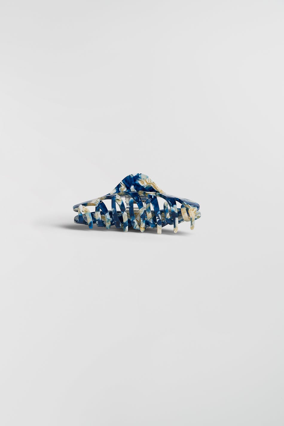 Medium hair clip