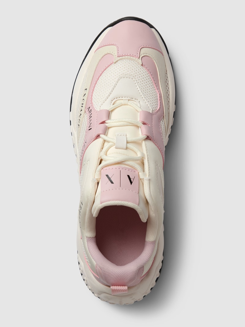 Sneaker mit Label-Details in hellrosa