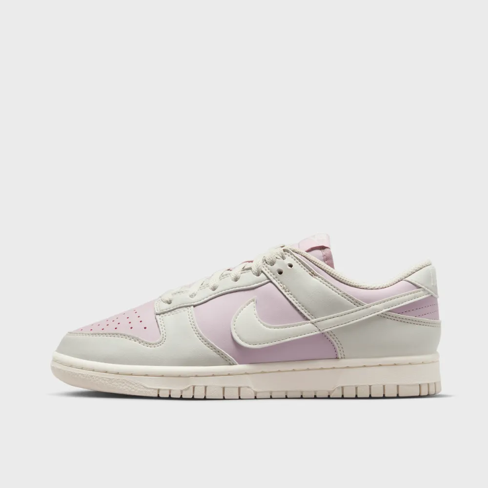 Nike Dunk Low Next Nature DD1873-001 / weiss