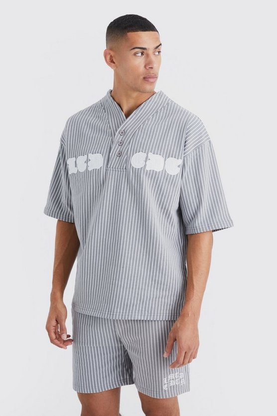 Oversize Nadelstreifen Baseball-Poloshirt & Shorts