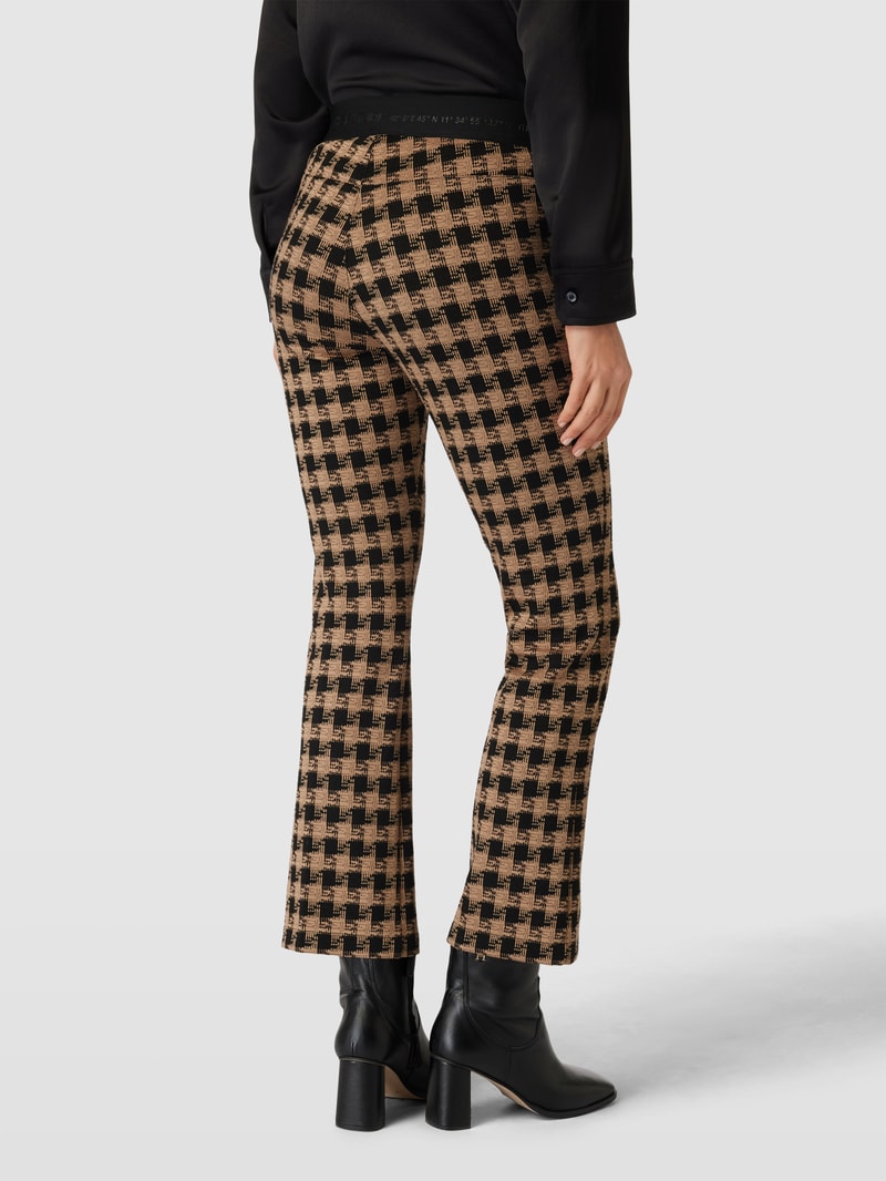 Stoffhose in verkürzte Passform in camel