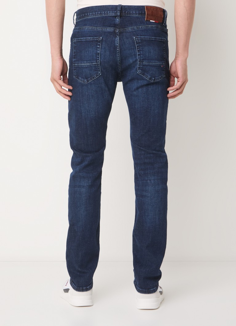 Tommy Hilfiger Core -slim fit -farkut, joissa tumma pesu