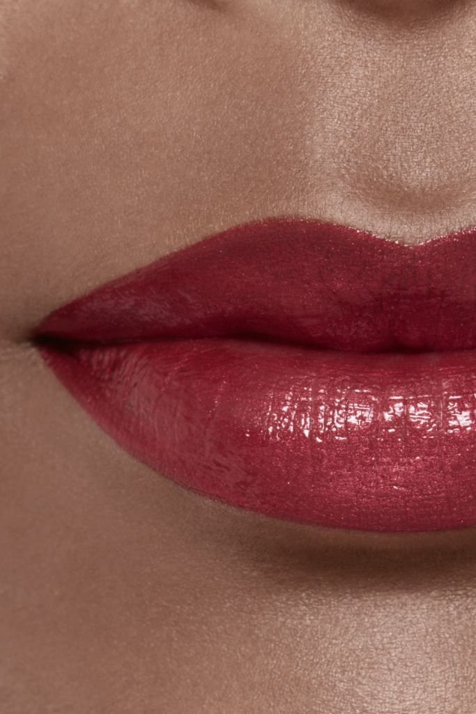 CHANEL ROUGE ALLURE LAQUE DER GLÄNZENDE FLUID-LIPPENSTIFT MIT LANGEM HALT
