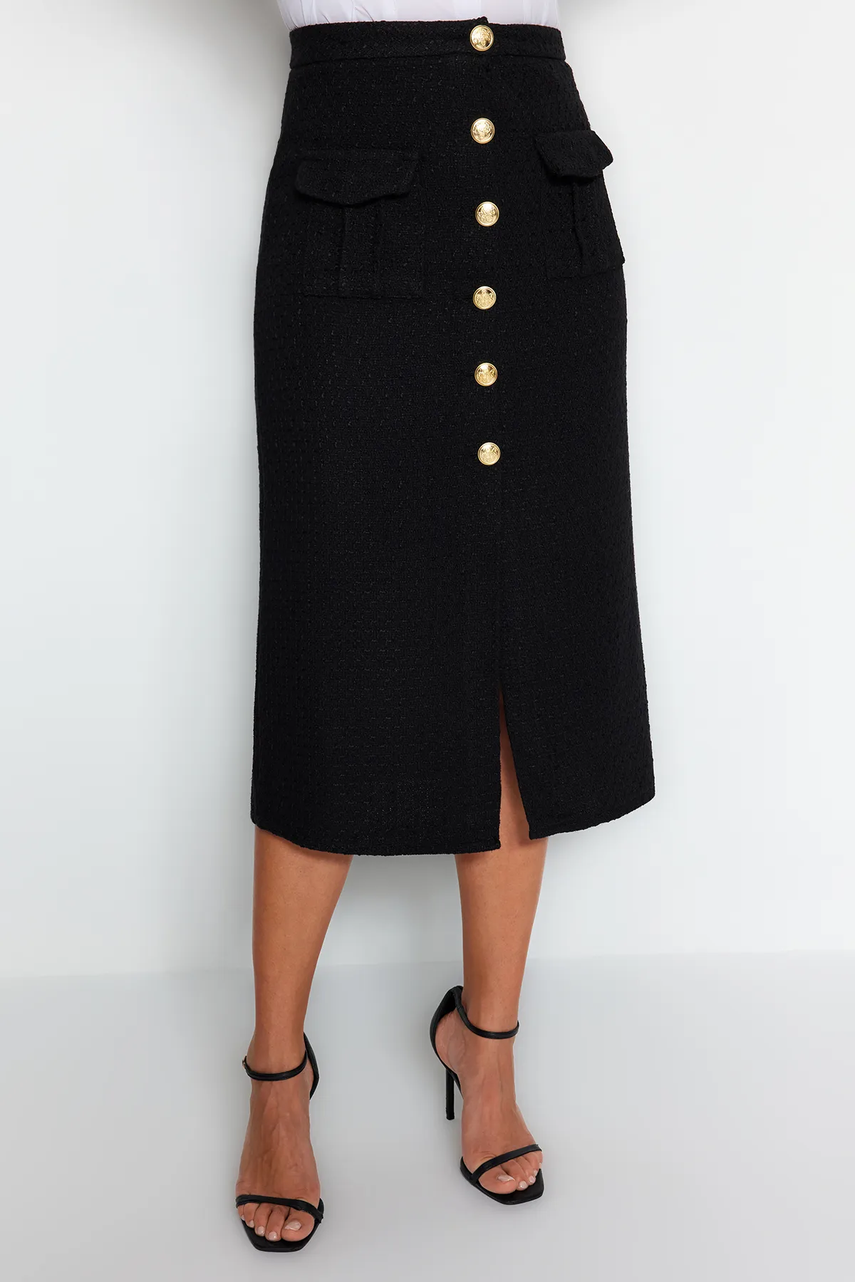 Trendyol Collection  Schwarzer Midi-Webrock aus Tweed mit Knöpfen und Details TWOAW24ET00223
