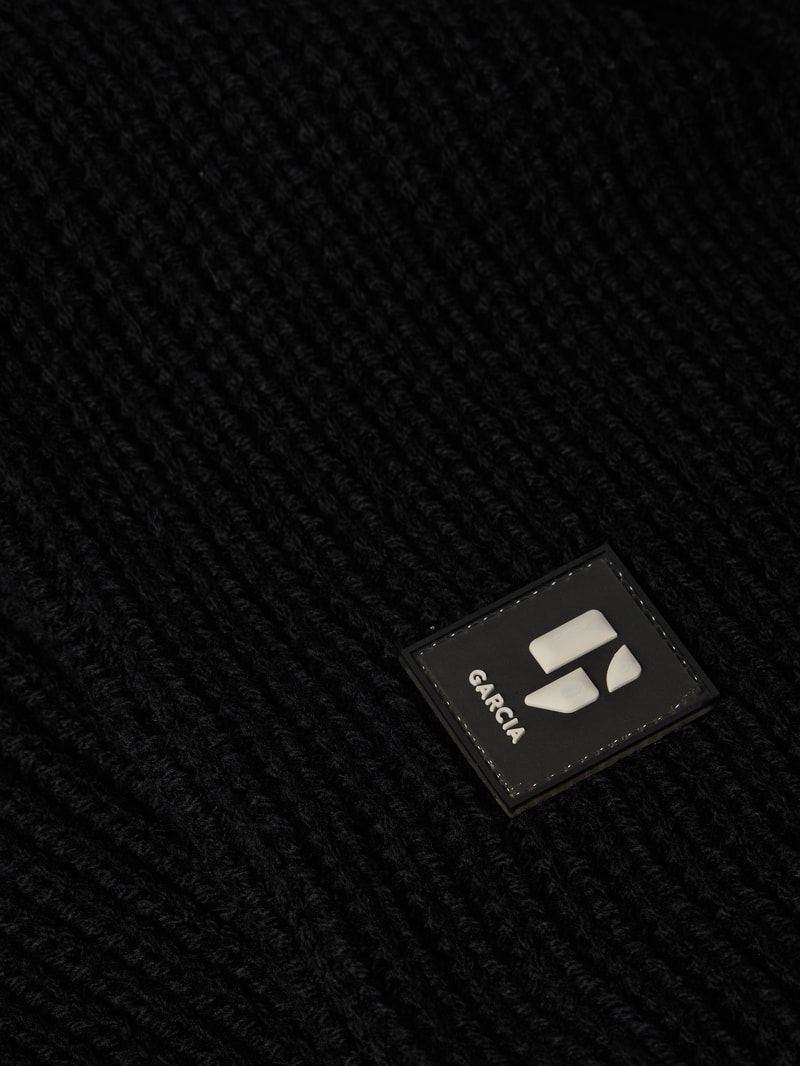 Loop-Schal mit Baumwoll-Anteil in schwarz