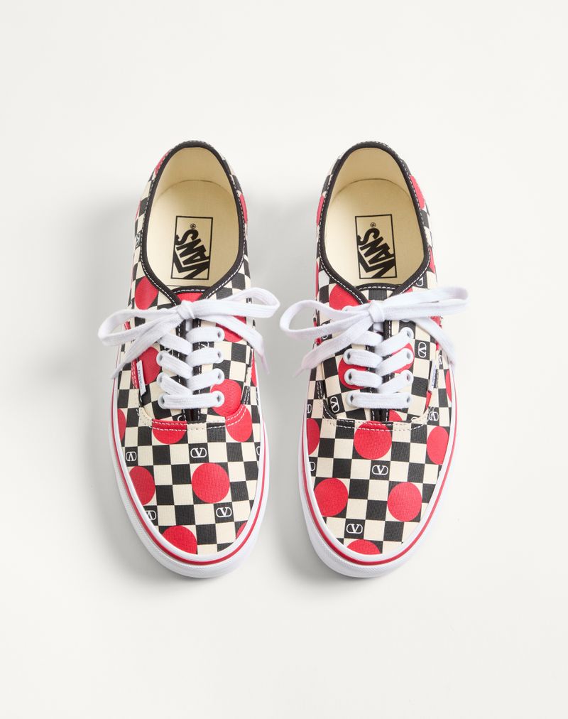 Valentino Garavani og Vans Low-Top Sneaker i stof med V-logo skakbrætprint og polkaprikker