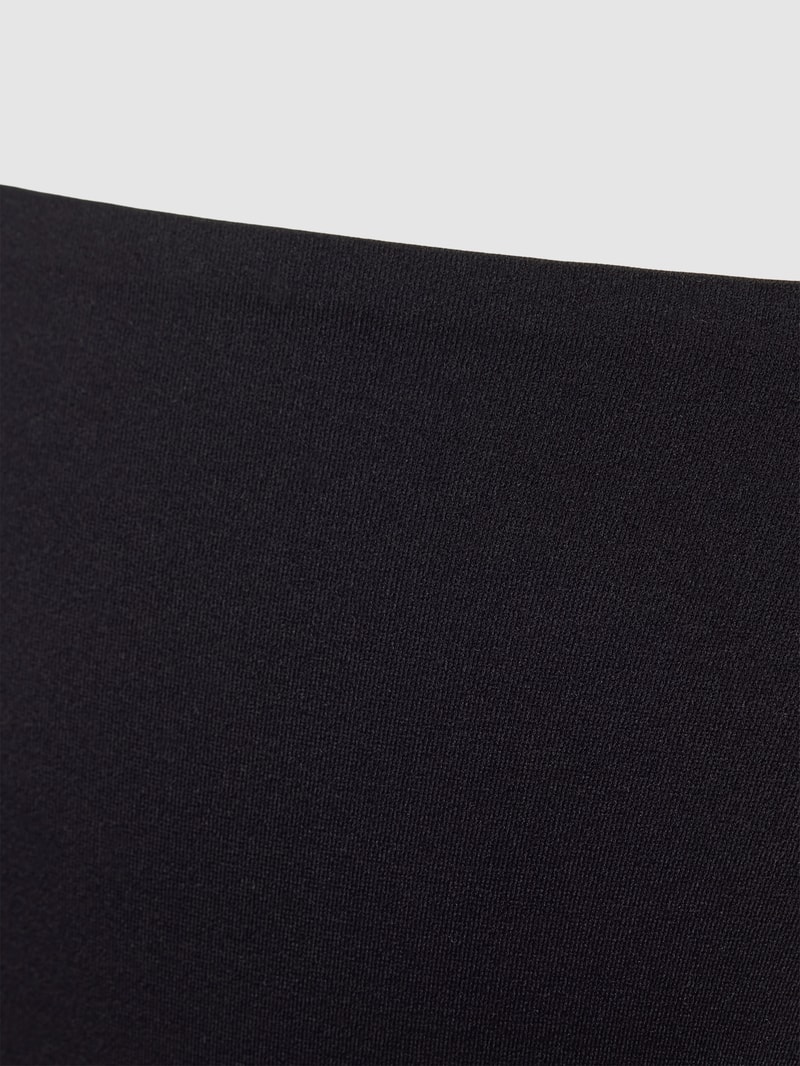 Slip mit Label-Detail in schwarz
