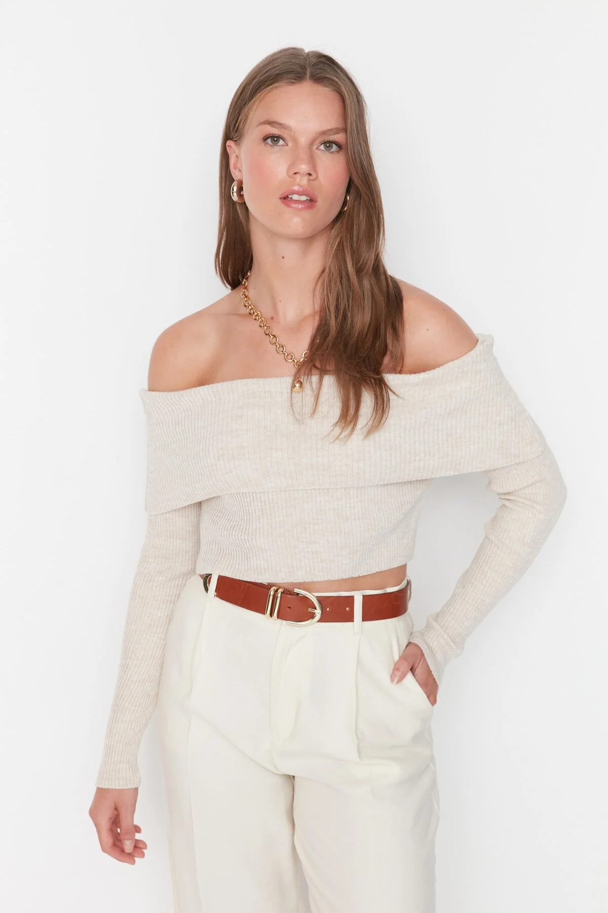 Trendyol Collection  Stone Crop Carmen Kragen Strickpullover TWOAW22KZ1897