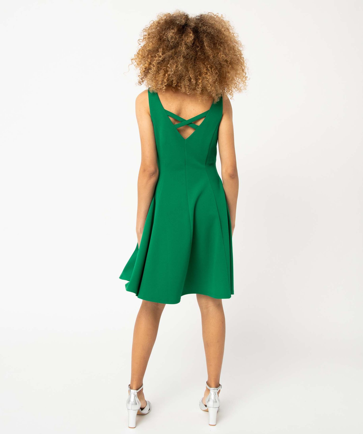Robe femme avec col V et croisillons dans le dos vert | GEMO