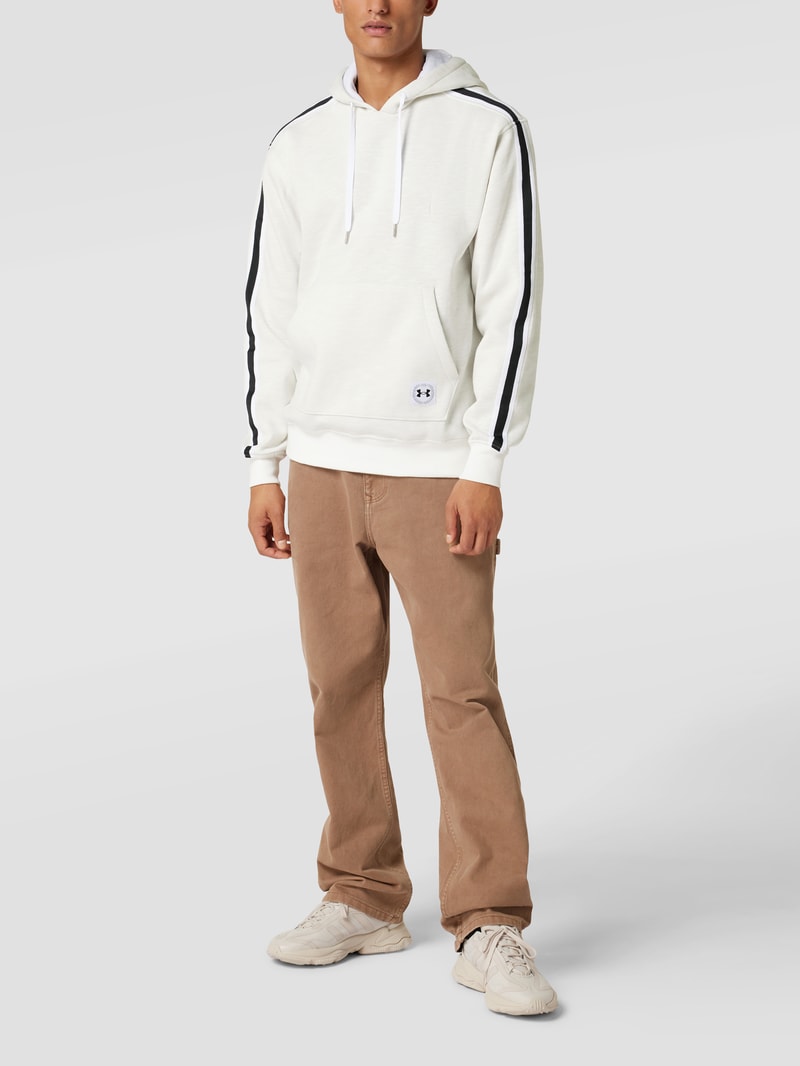 Hoodie mit Label-Patch in weiß