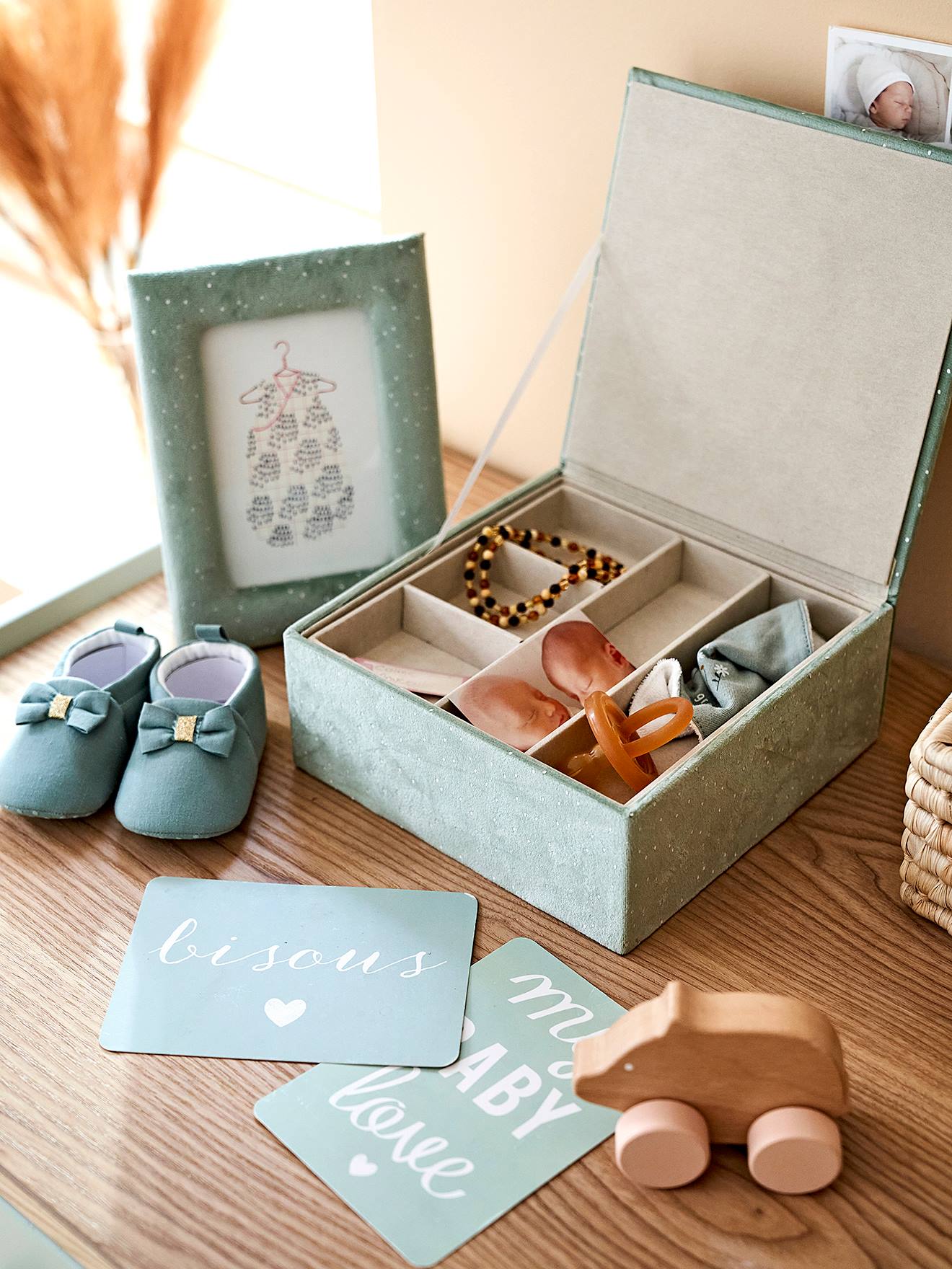 Coffret cadeau cadre + boite à compartiments en velours vert