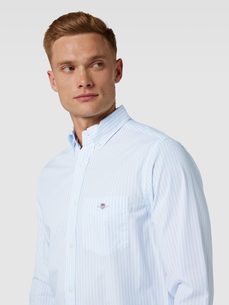 Regular Fit Freizeithemd mit Streifenmuster Modell 'POPLIN' in hellblau