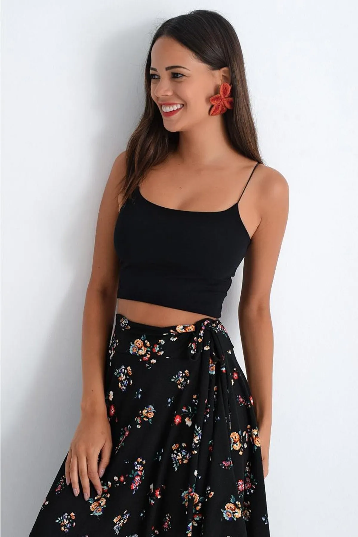 Cool & Sexy  Schwarzes Damen-Bustier aus gekämmter Baumwolle mit Seilriemen EF10