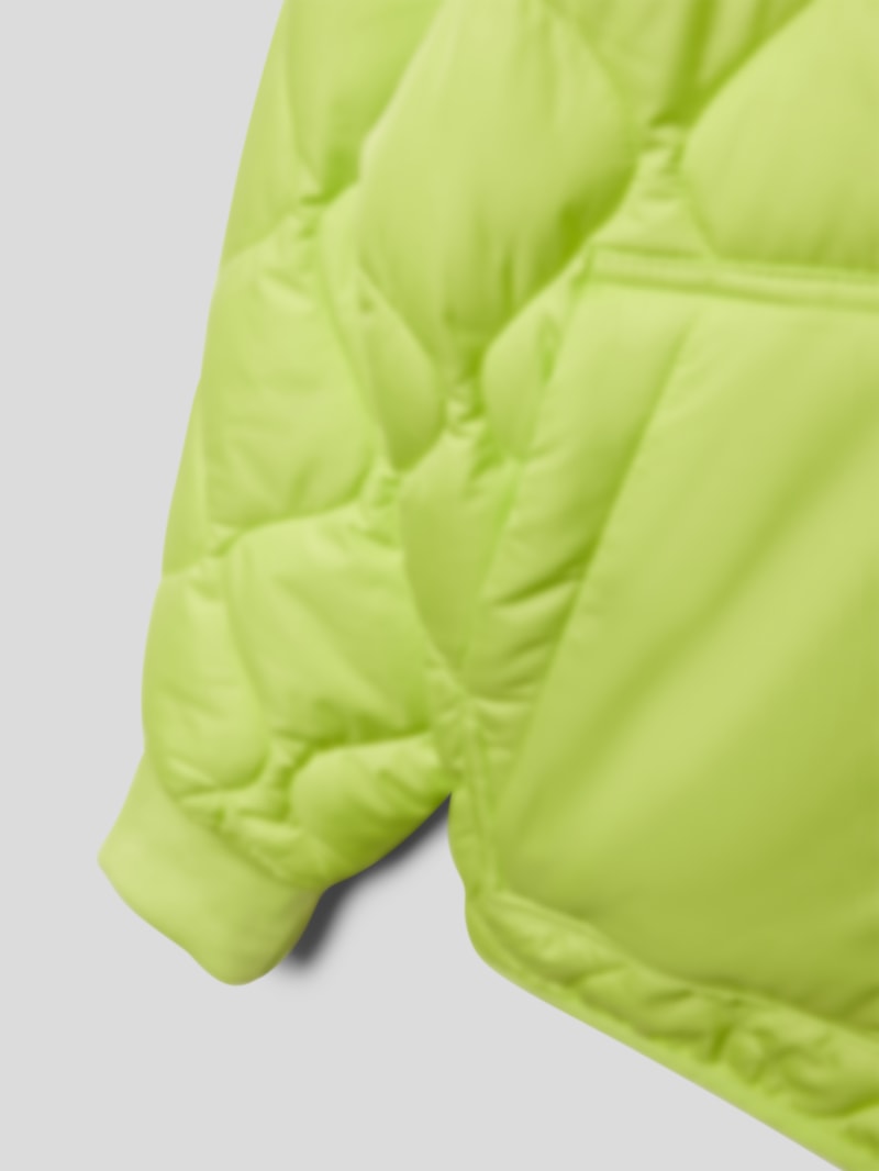 Steppjacke mit Stehkragen in apfelgrün