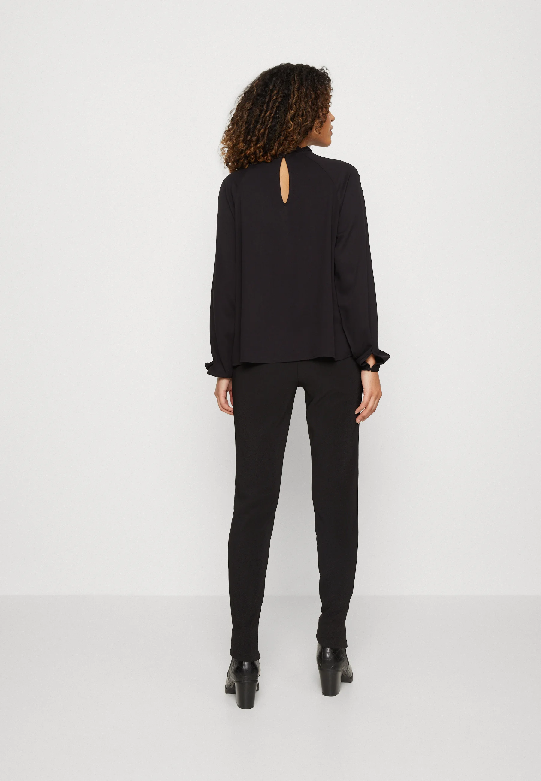 VILA VISUVITA- Blusa