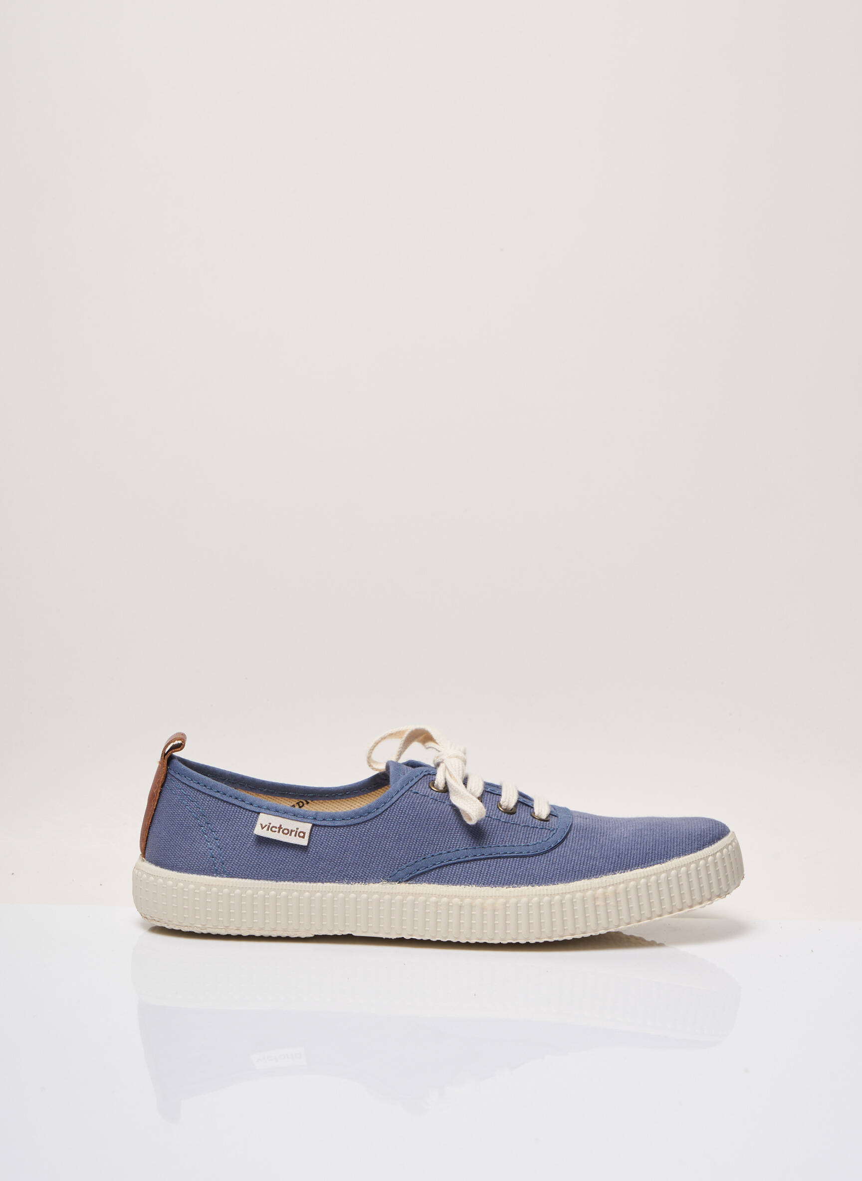 Victoria Baskets Femme couleur bleu