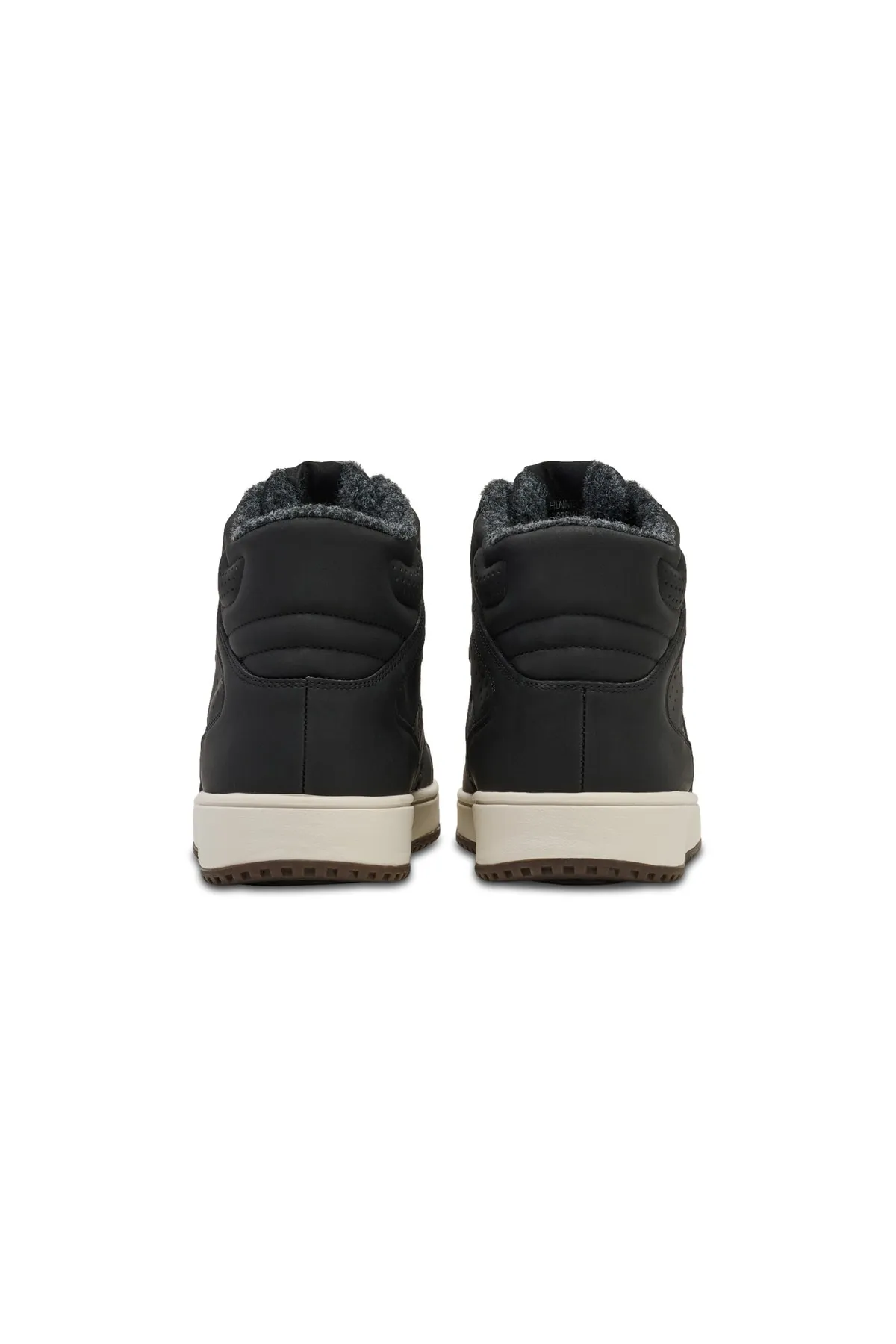 hummel  ST. POWER SPIELT MITTEN IM WINTER