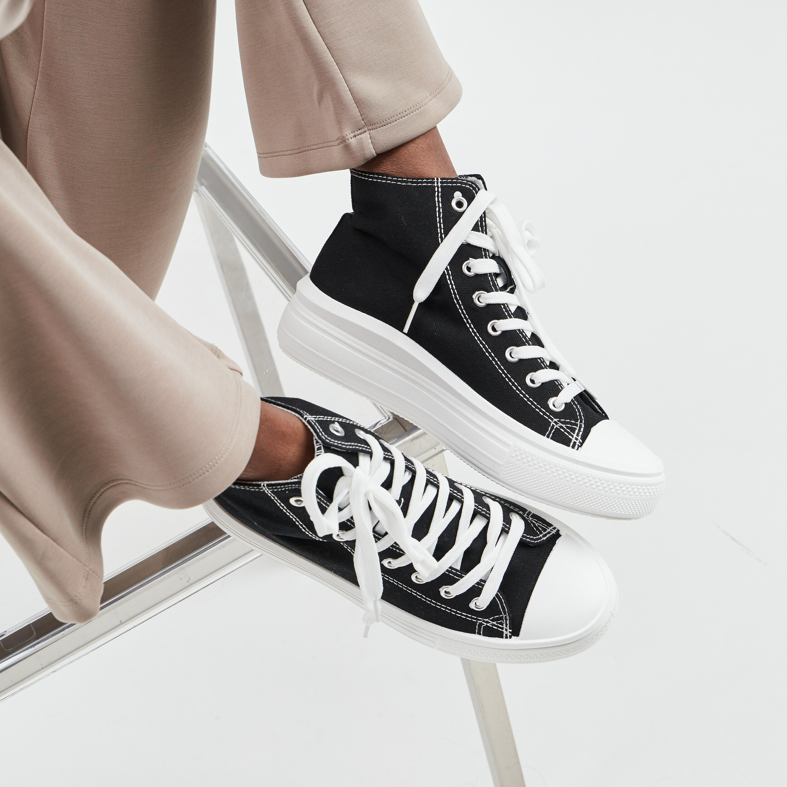 Baskets montantes en toile Creeks noir femme | La Halle