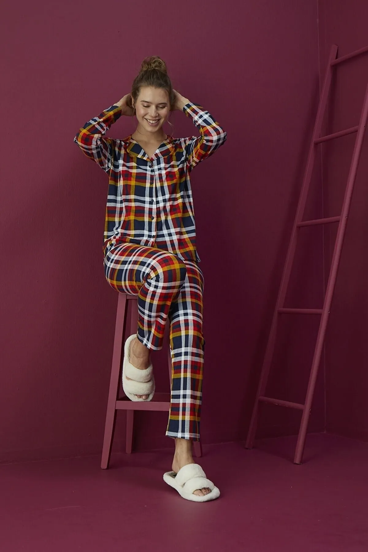 STRAWBERRY  Pyjama-Set aus Baumwolle mit Knöpfen
