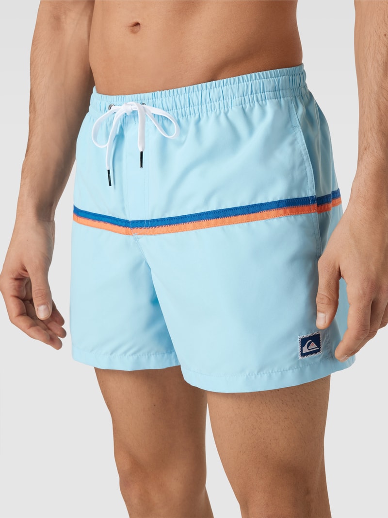 Badehose mit Kontraststreifen Modell 'BETWEEN WAVES VOLLEY' in hellblau
