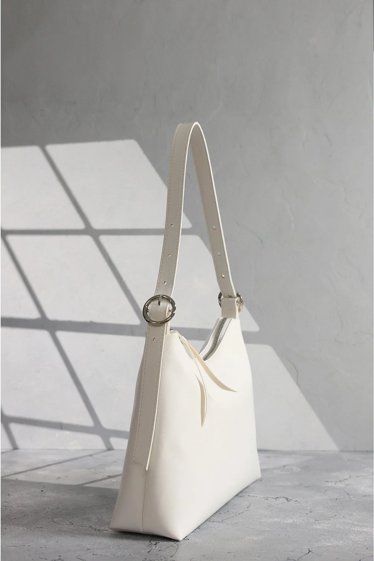 Rimense  Weiße Hand- und Schultertasche