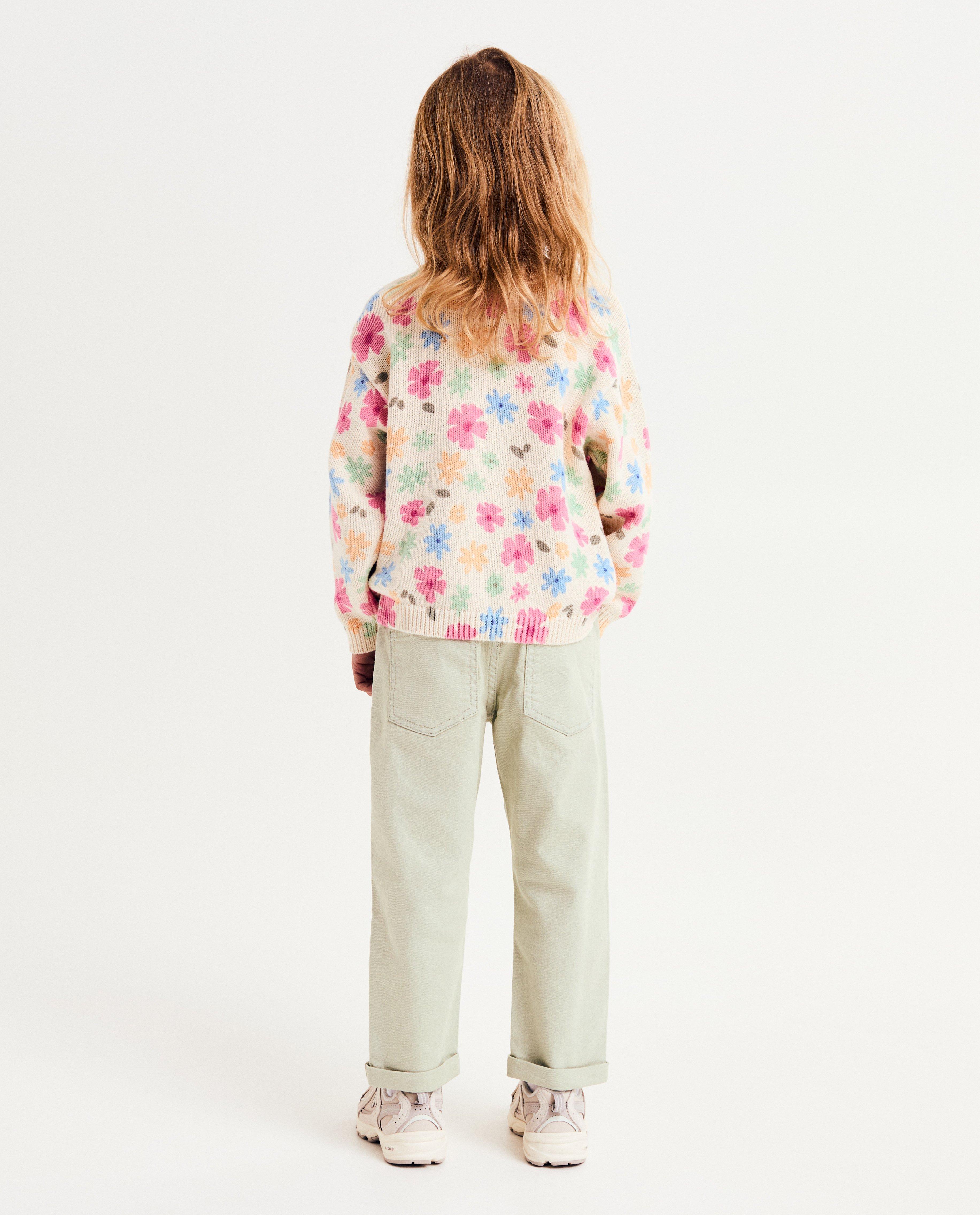 Pulover Maya cu imprimeu floral bej deschis
