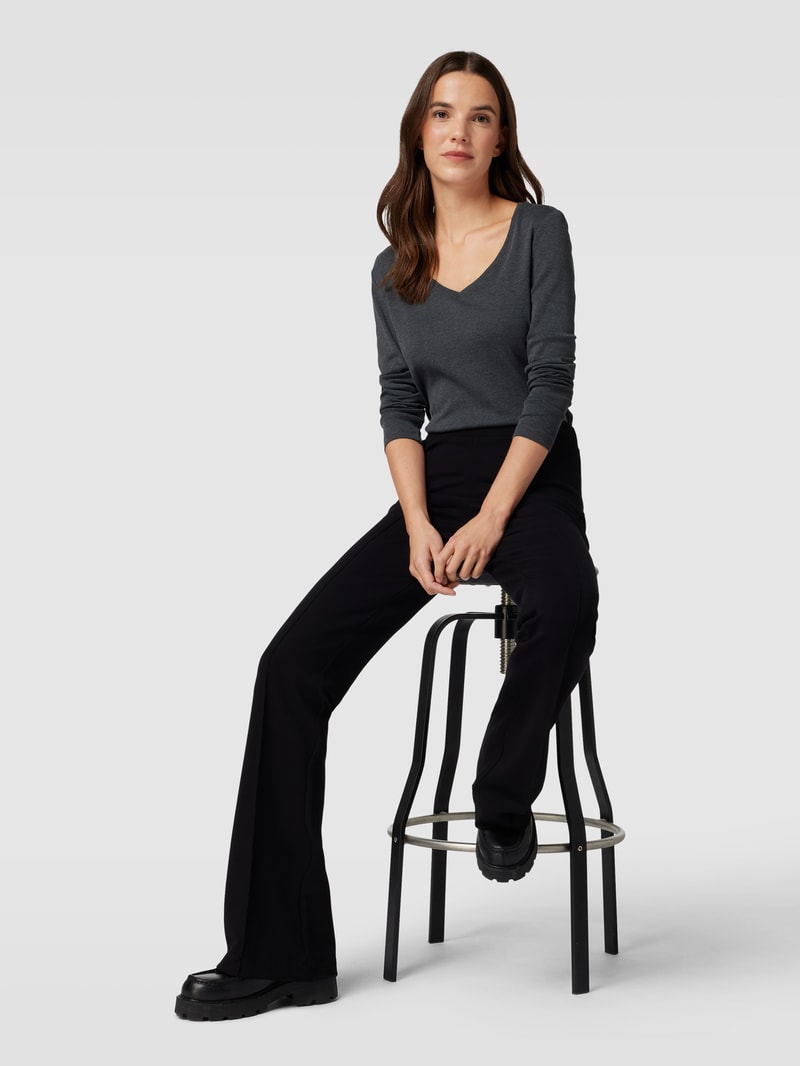 Longsleeve mit V-Ausschnitt in anthrazit meliert