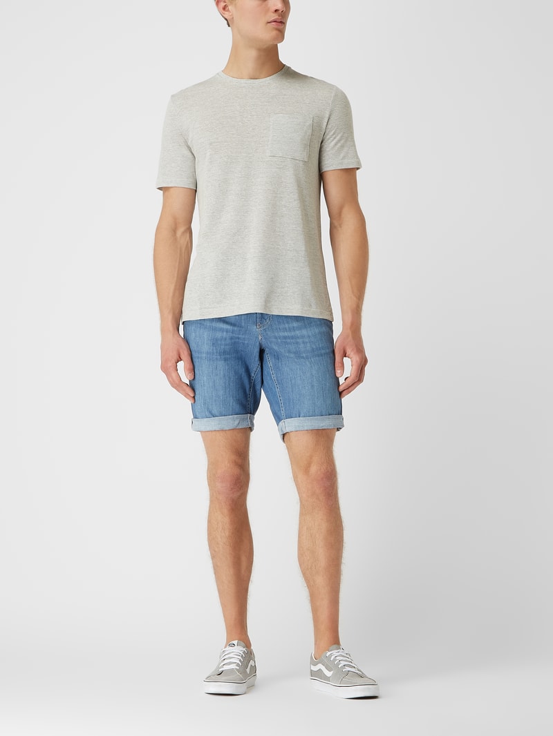 Modern Fit Jeansshorts mit Stretch-Anteil Modell 'Buck' in hellblau