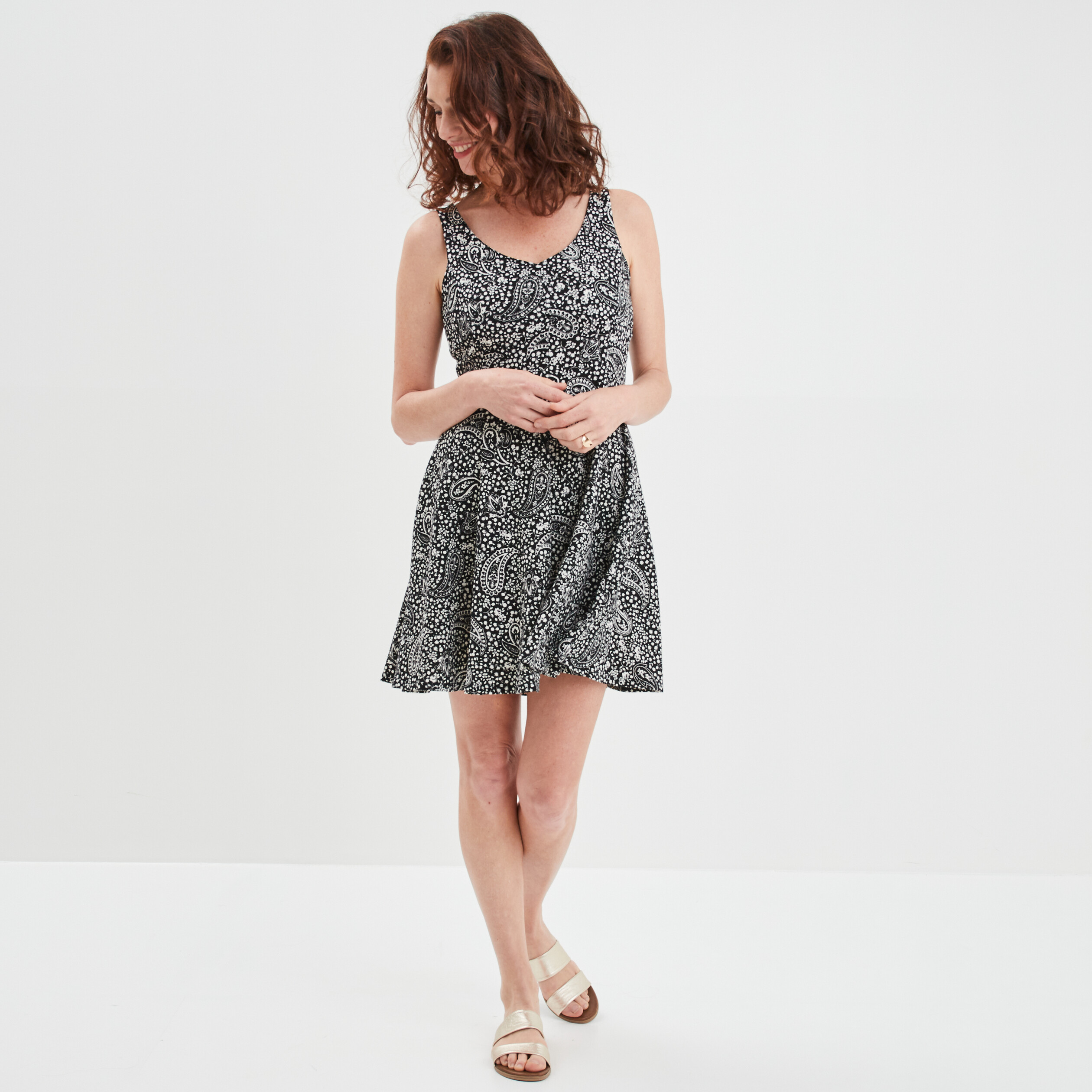 Robe patineuse à bretelles noir femme | La Halle