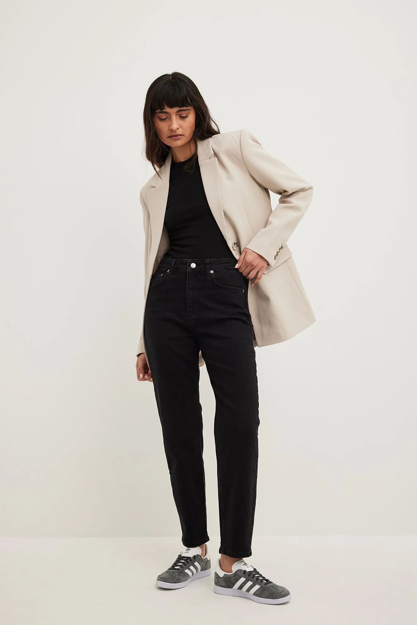 Mom Jeans mit hoher Taille
