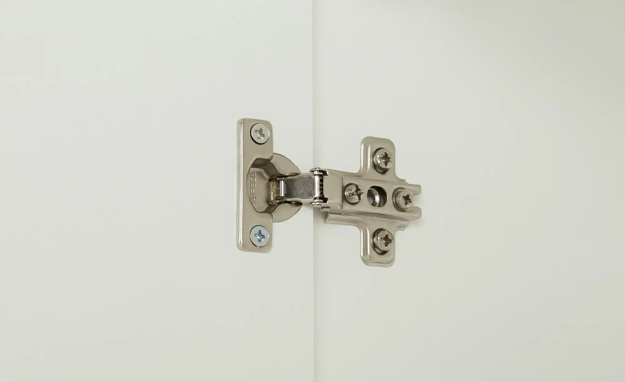 Kleiderschrank