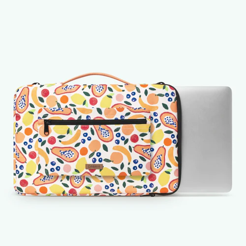 Lake Como 15/16 inch beige laptop sleeve
