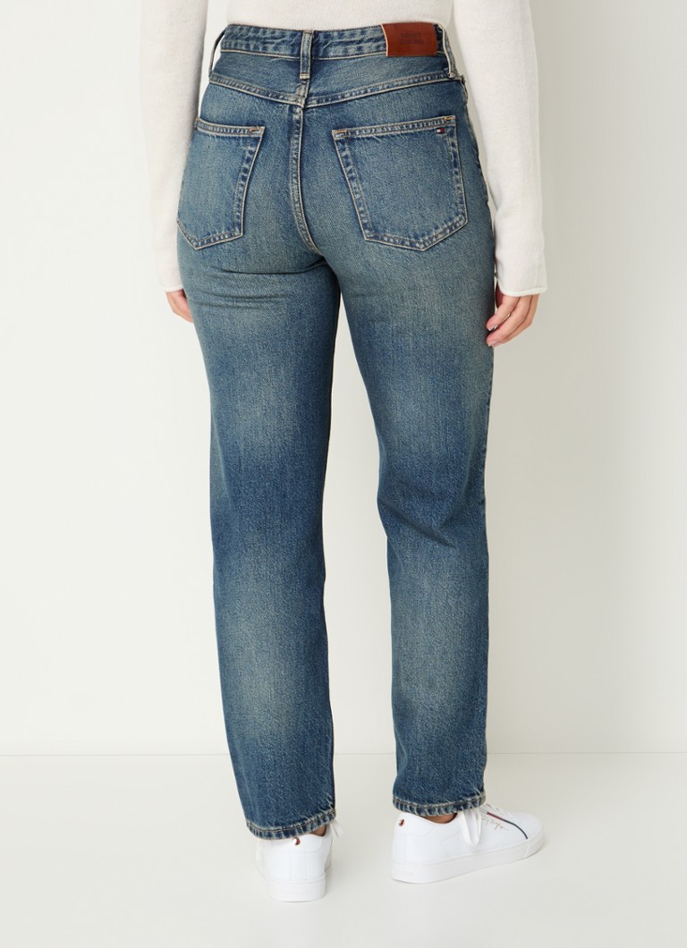Calça jeans Tommy Hilfiger Classic de cintura alta e perna reta com lavagem média.