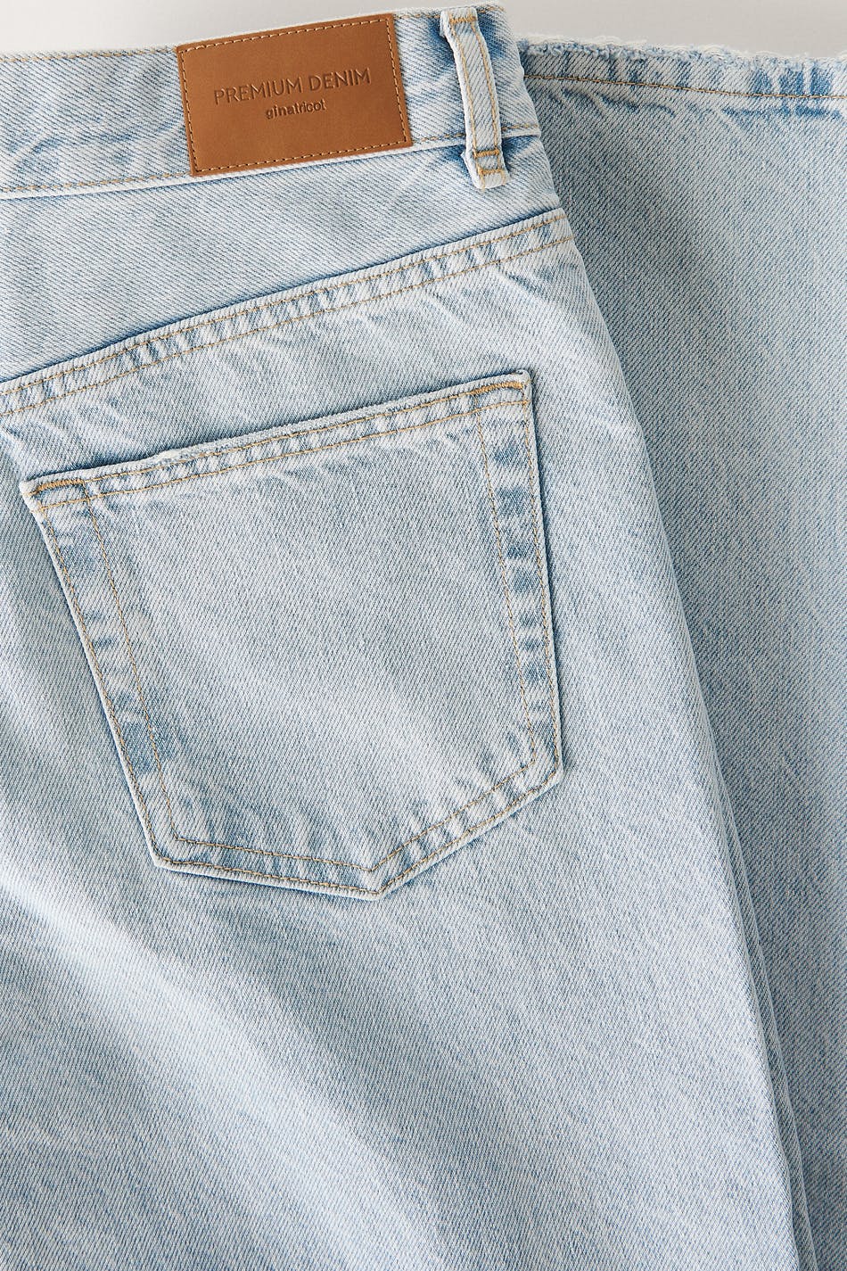 Straight slim jeans