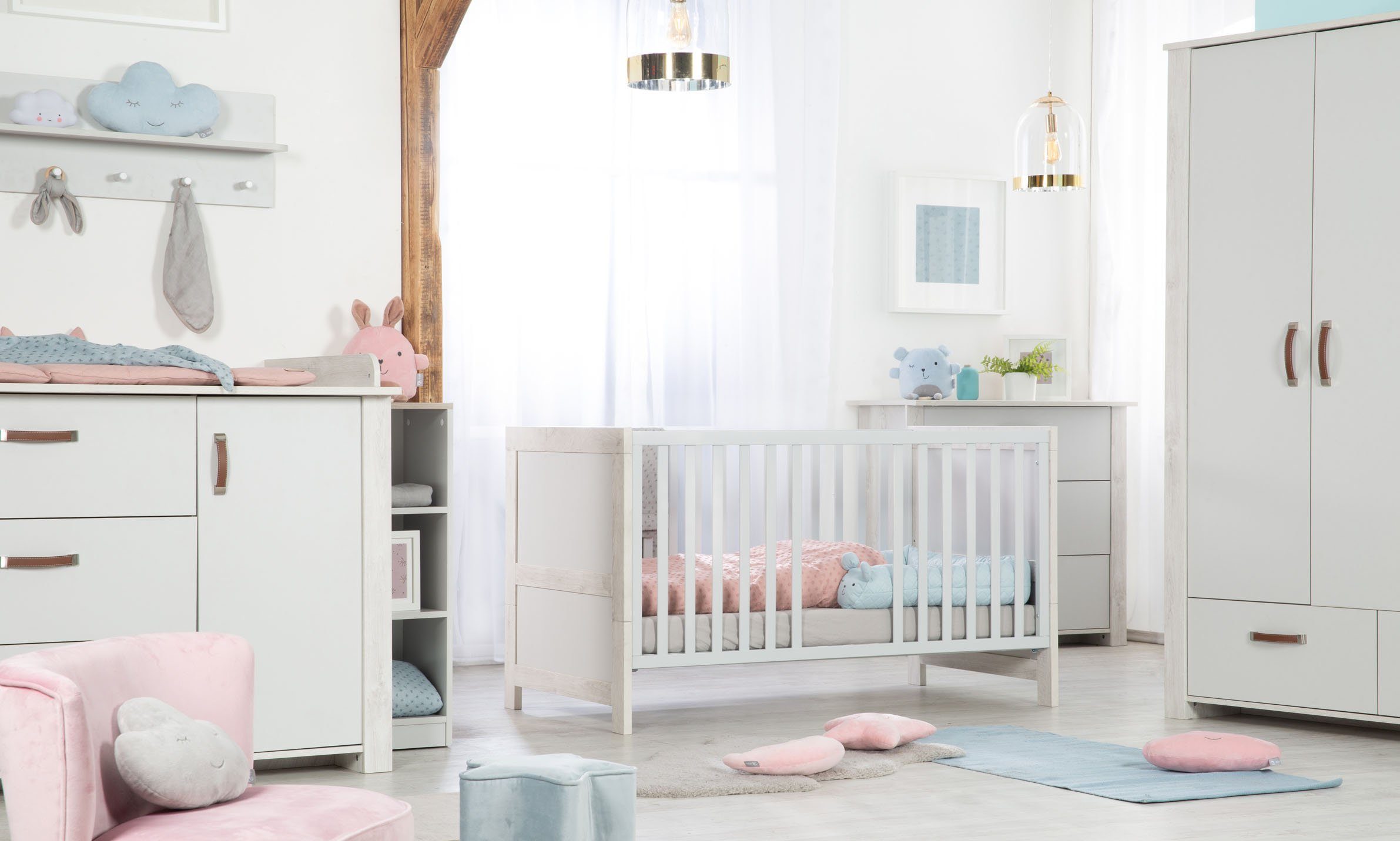 roba® Kinderkleiderschrank Mila, 3-türig