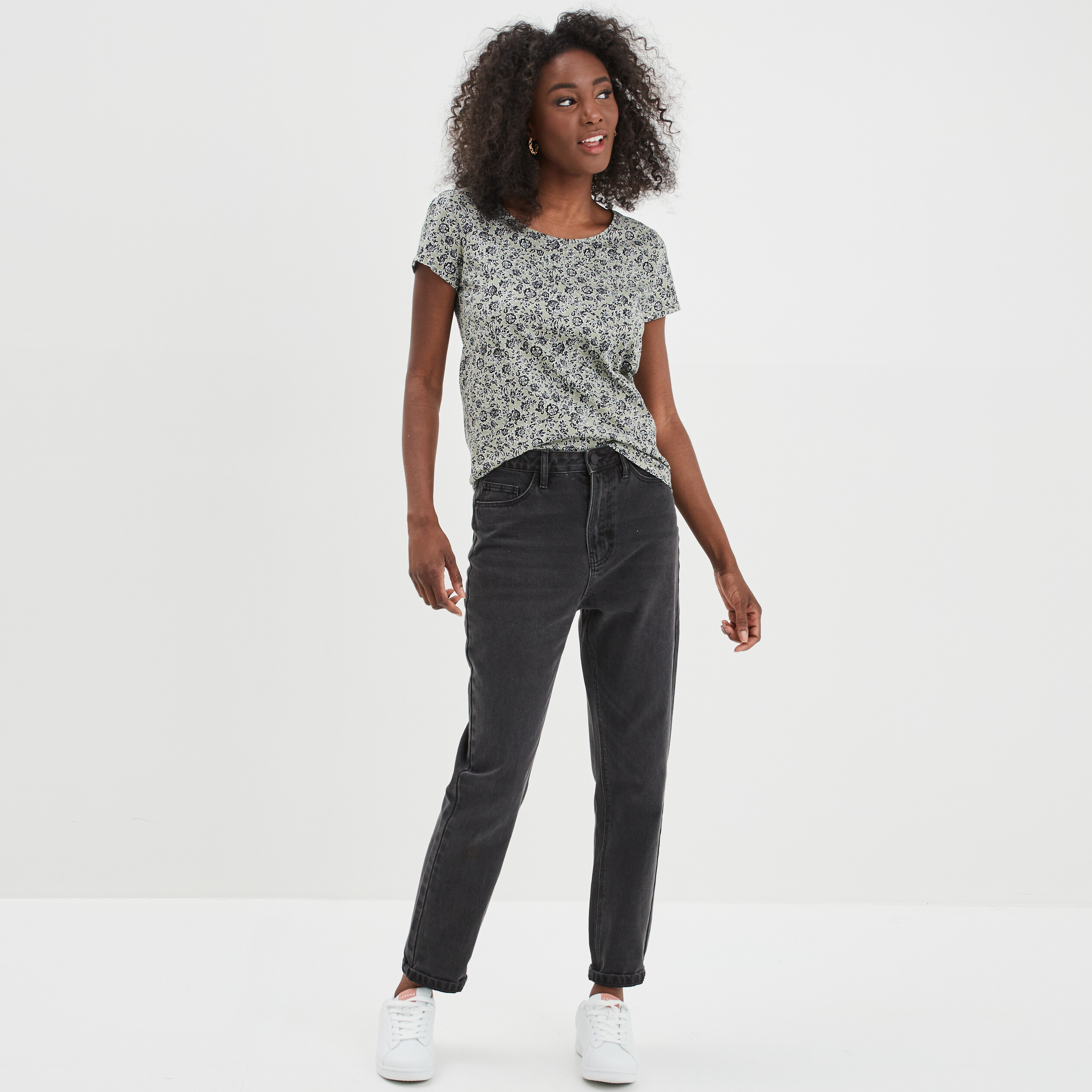 T-shirt imprimé coupe ajustée vert olive femme | La Halle