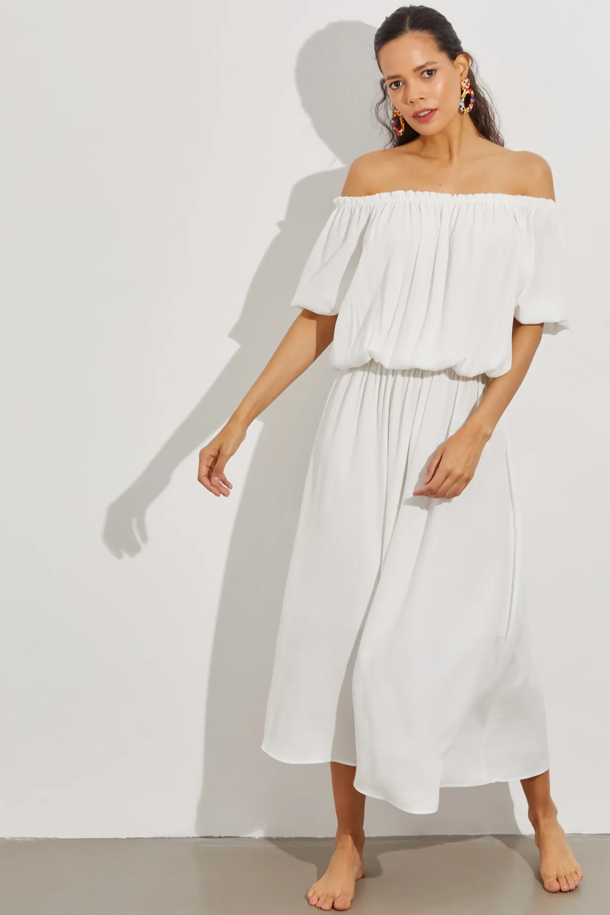 Cool & Sexy  Weißes, gefüttertes Midikleid mit Madonna-Kragen für Damen BK261062