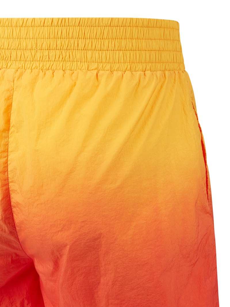 Kurze Shorts mit Dip-Dye-Effekt in gelb