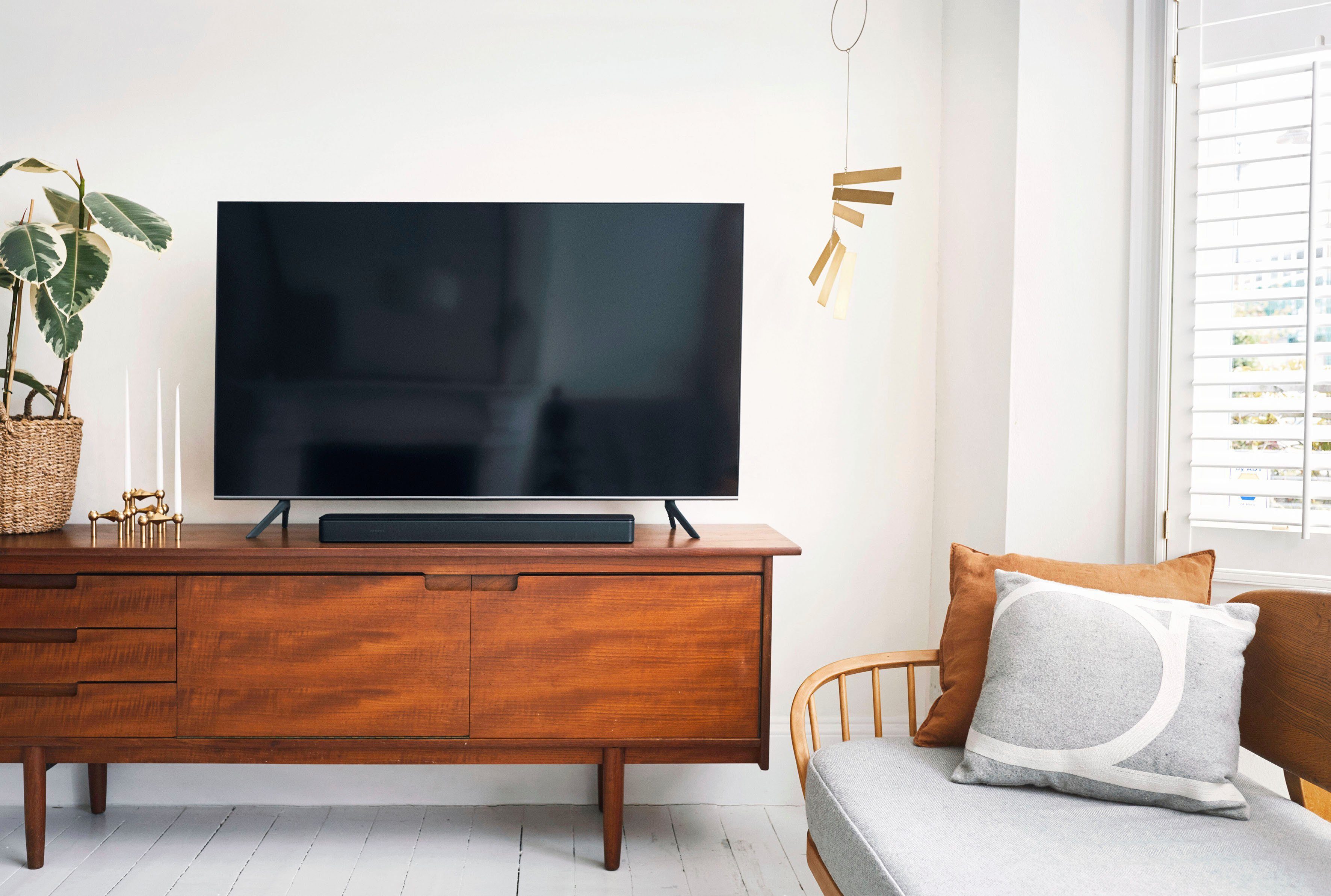Bose Smart Soundbar 300 Soundbar (Bluetooth, WLAN, Multiroom, Alexa, Google Assistant, AirPlay2)