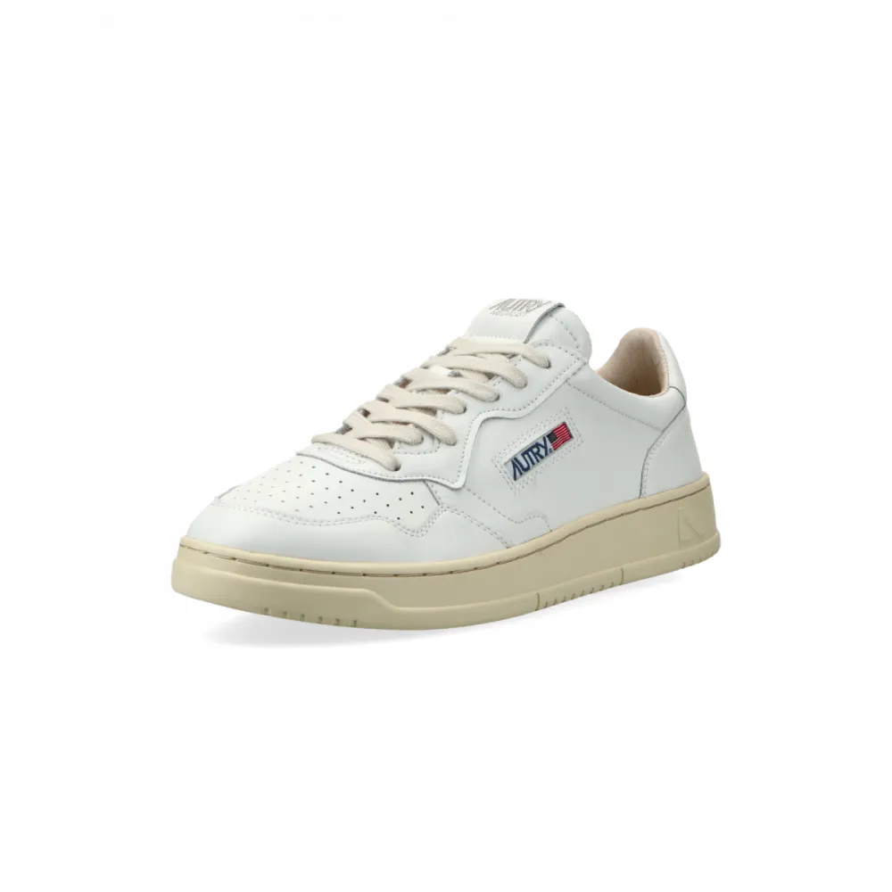 Autry WMNS Medalist Low AULWLD06 / weiss