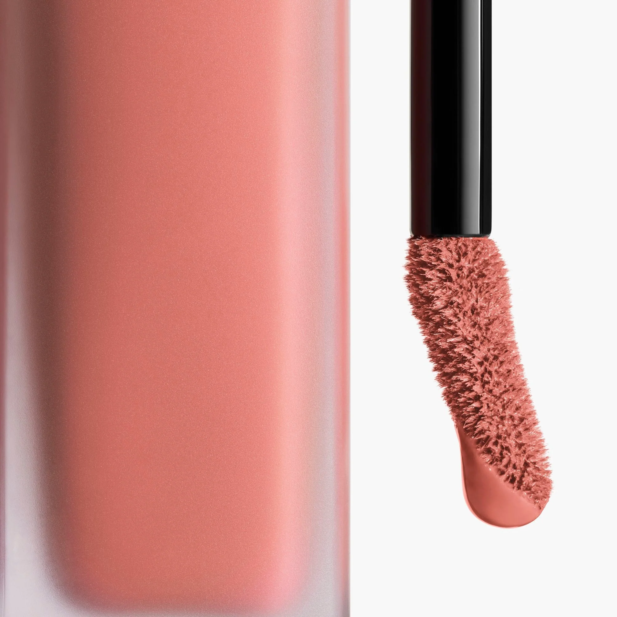 ROUGE ALLURE LIQUID VELVET - AZ ULTRA HOSSZAN TARTÓ, INTENZÍV MATT FOLYÉKONY RÚZS