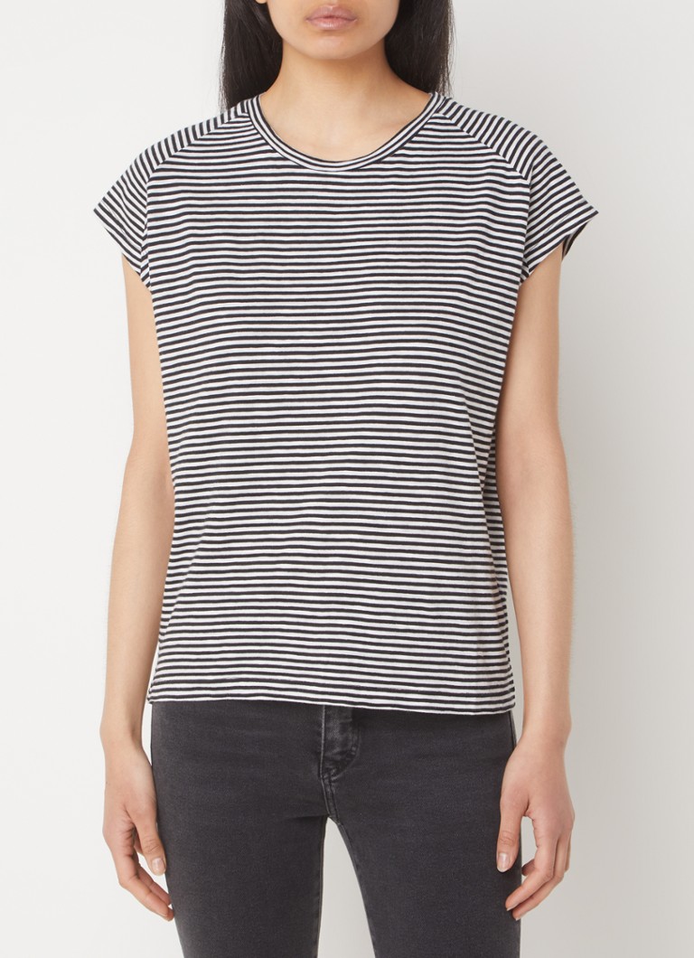 T-shirt Oneliaa in cotone biologico di ARMEDANGELS con stampa a righe