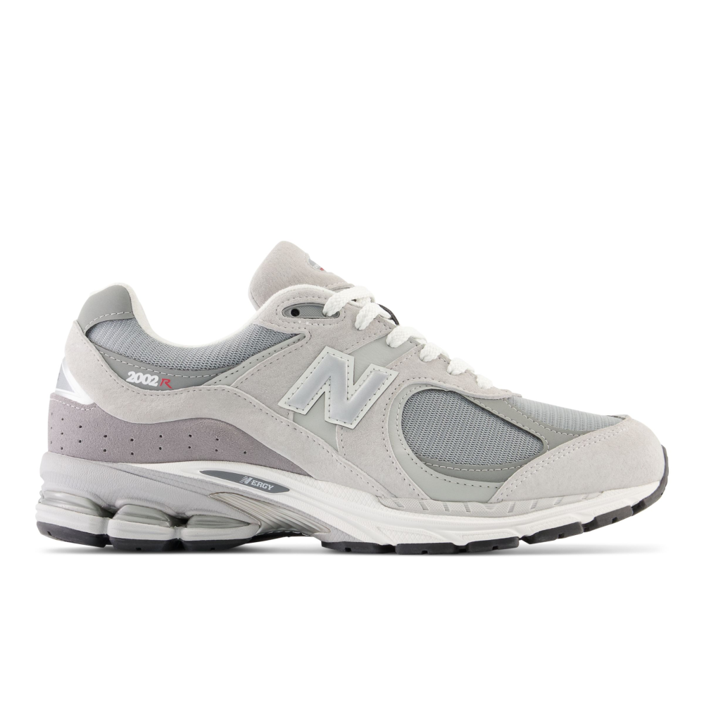 New Balance 2002R Gore TEX M2002RXJ / grau