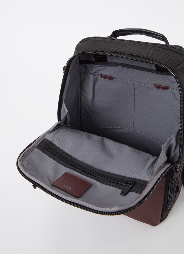Tumi Alpha Bravo Dynamic mugursoma ar 15 collu klēpjdatora nodalījumu