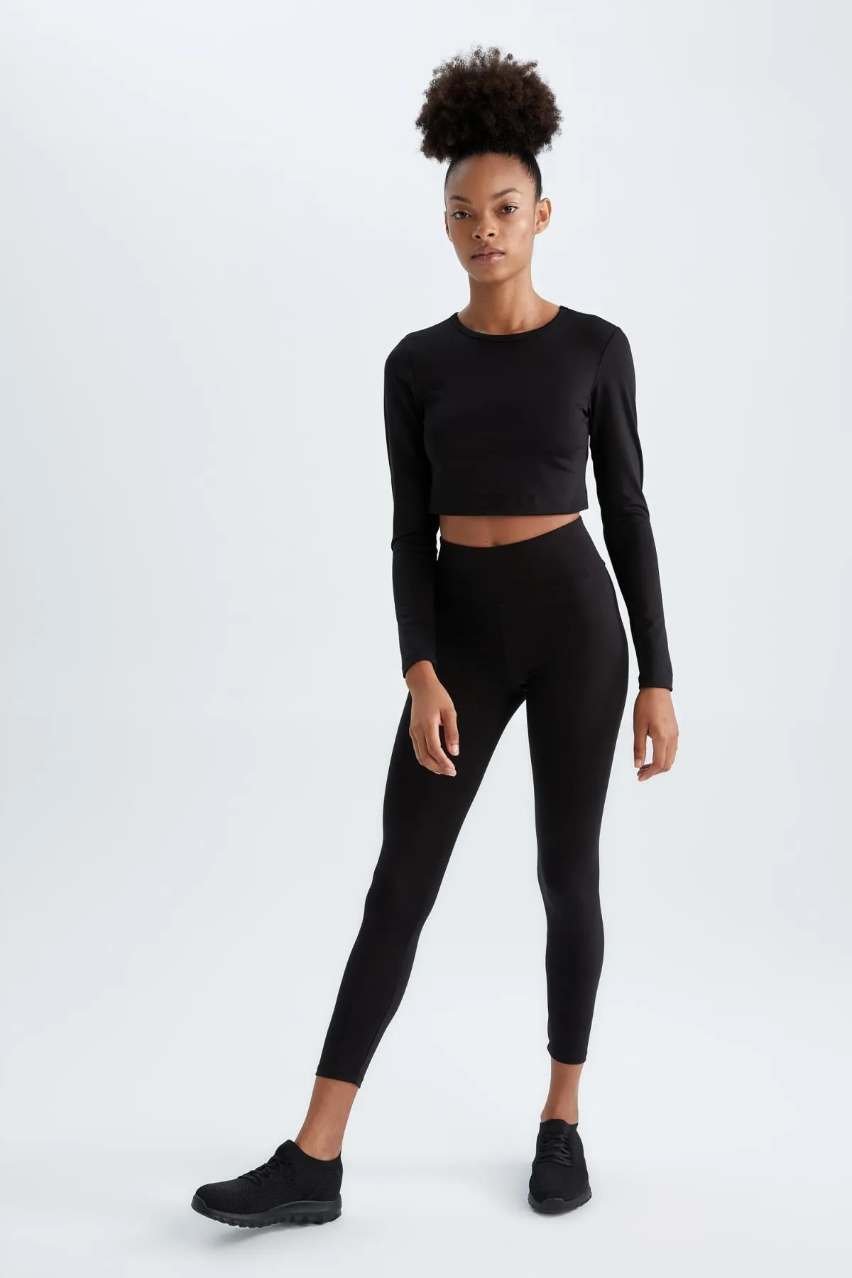 DeFacto  Passform: Taillenbedeckende, weiche, pelzige Leggings