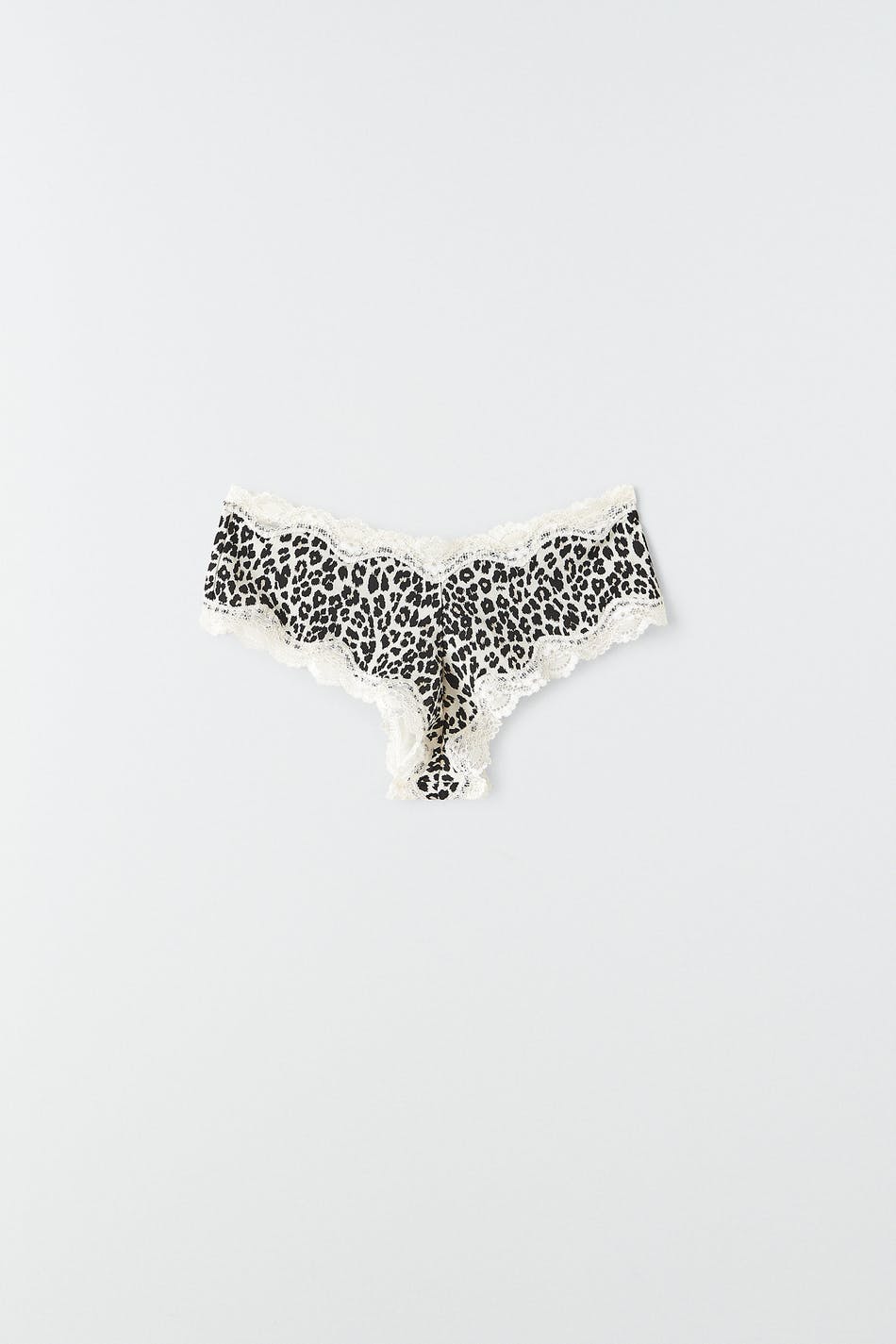 Micro lace brazilian