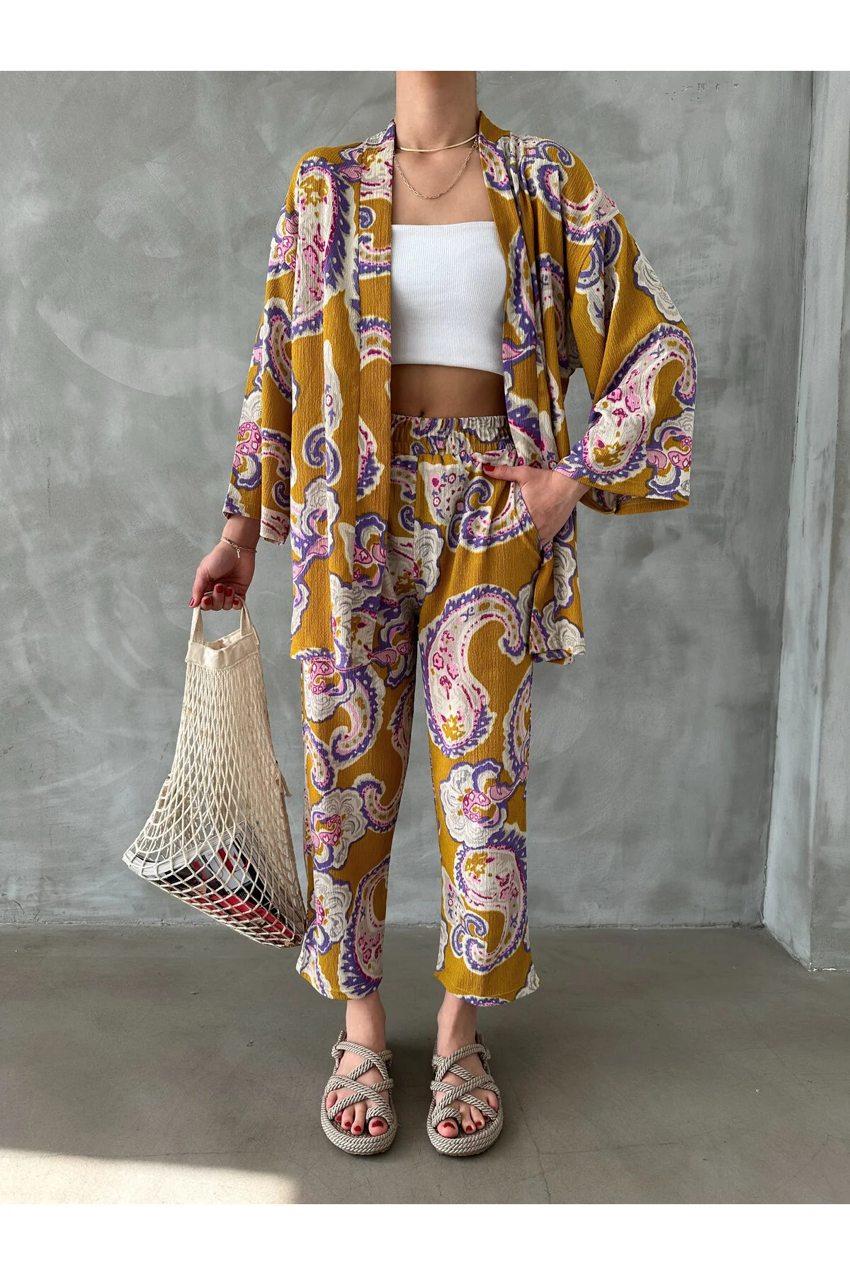 BEJNA  Senfgelbes Kimono-Oberteil und Unterteil mit ethnischem Muster für Damen